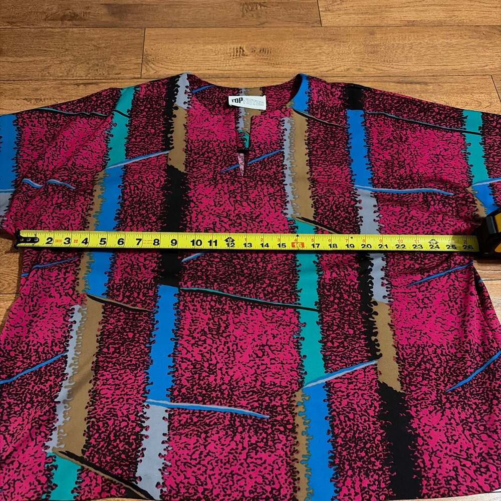 Topnotch Vintage 80s Abstract Graphic Print Keyhole Neck Blouse Top - Picture 5 of 6